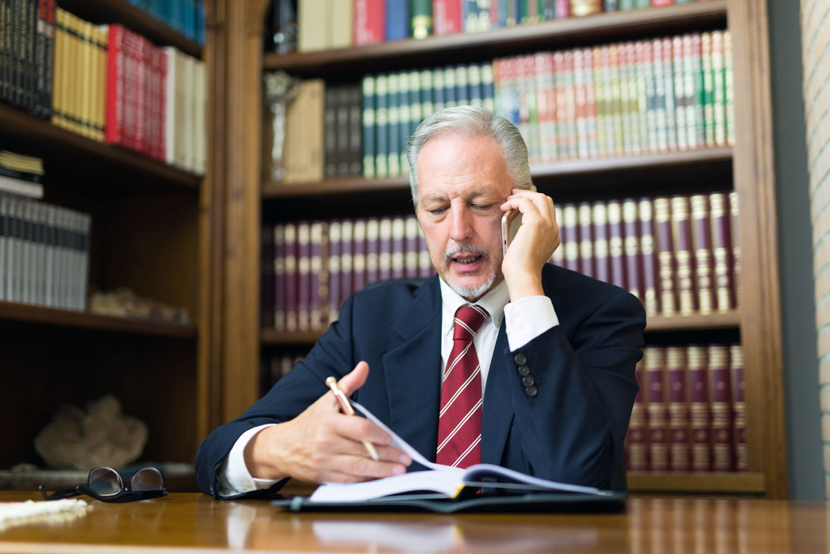 The Ultimate Guide to Choosing a Legal Answering Service for Your Law Firm